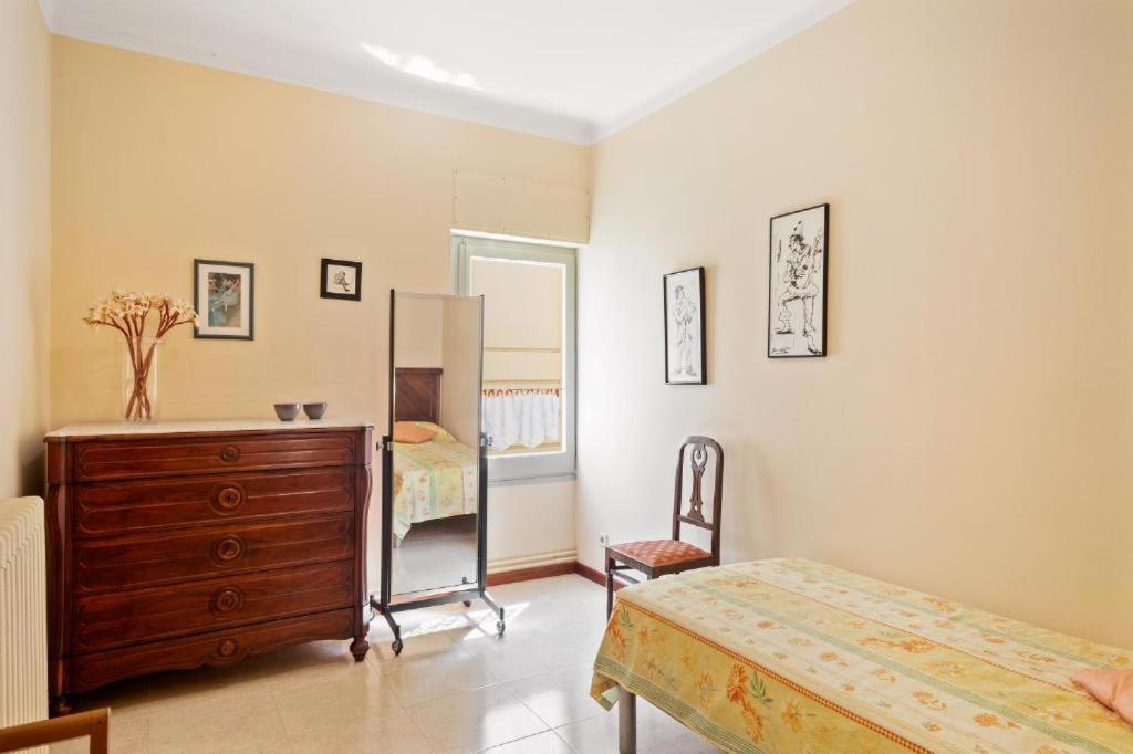 Figueres Old Town Apartment Exteriör bild